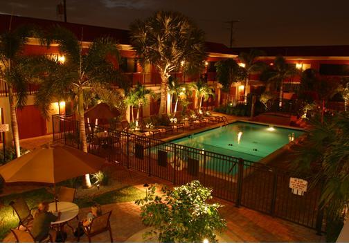 Away Inn Lauderdale-by-the-Sea Exterior photo