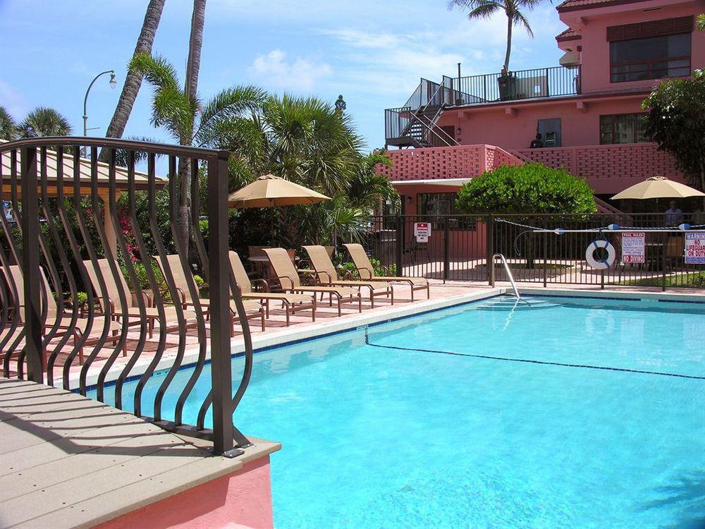 Away Inn Lauderdale-by-the-Sea Exterior photo